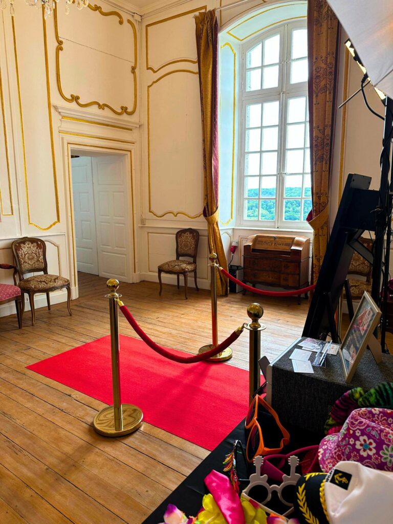 Installation du photobooth mariage dans un château Photobooth installé dans un château pour un mariage